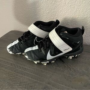Nike trout Kids Black and White baseball sports cleats